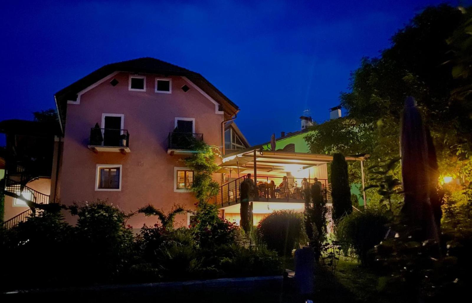 Der Unterwirt Guesthouse And Restaurant Кьюза Экстерьер фото