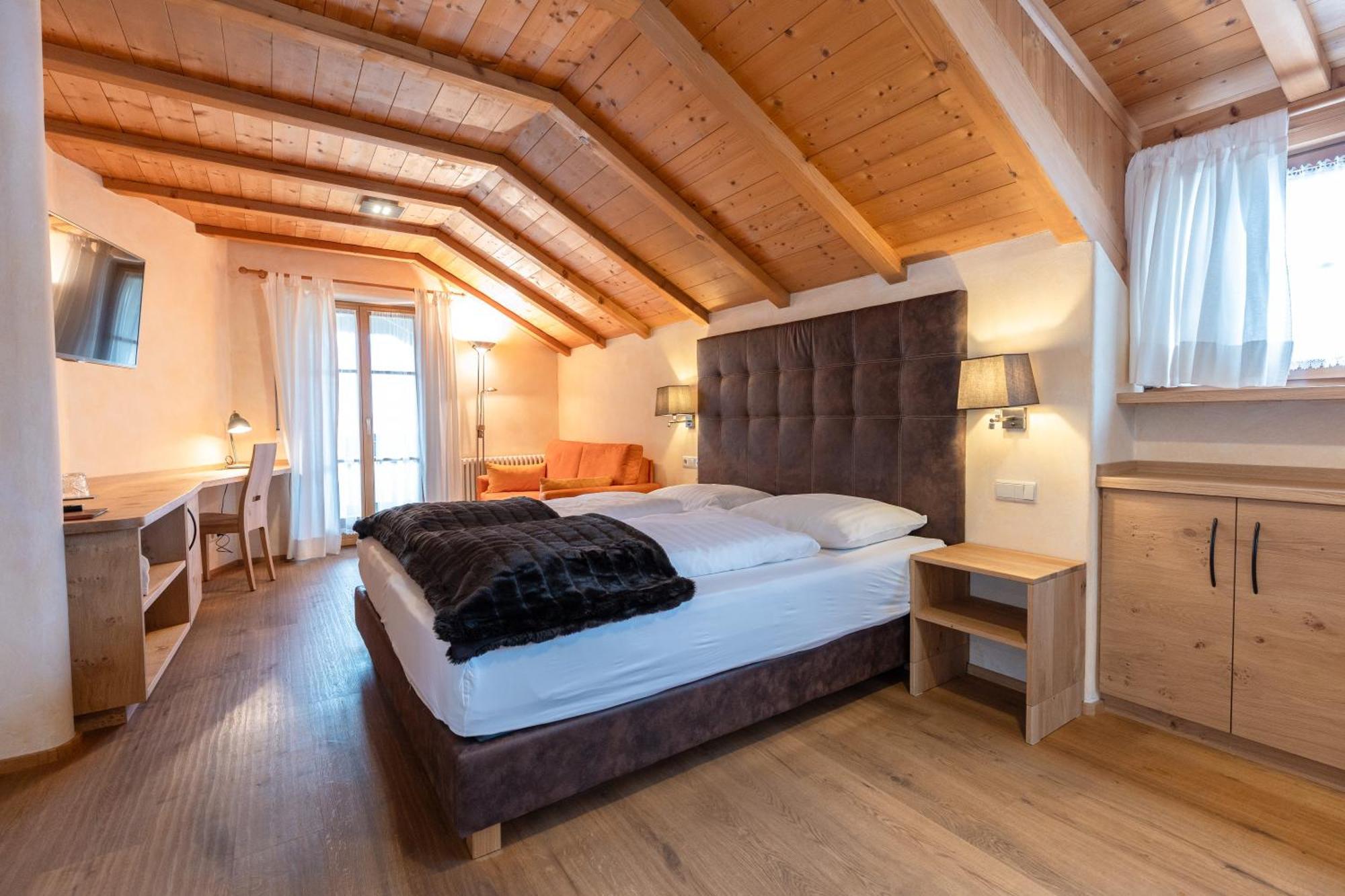 Der Unterwirt Guesthouse And Restaurant Кьюза Экстерьер фото